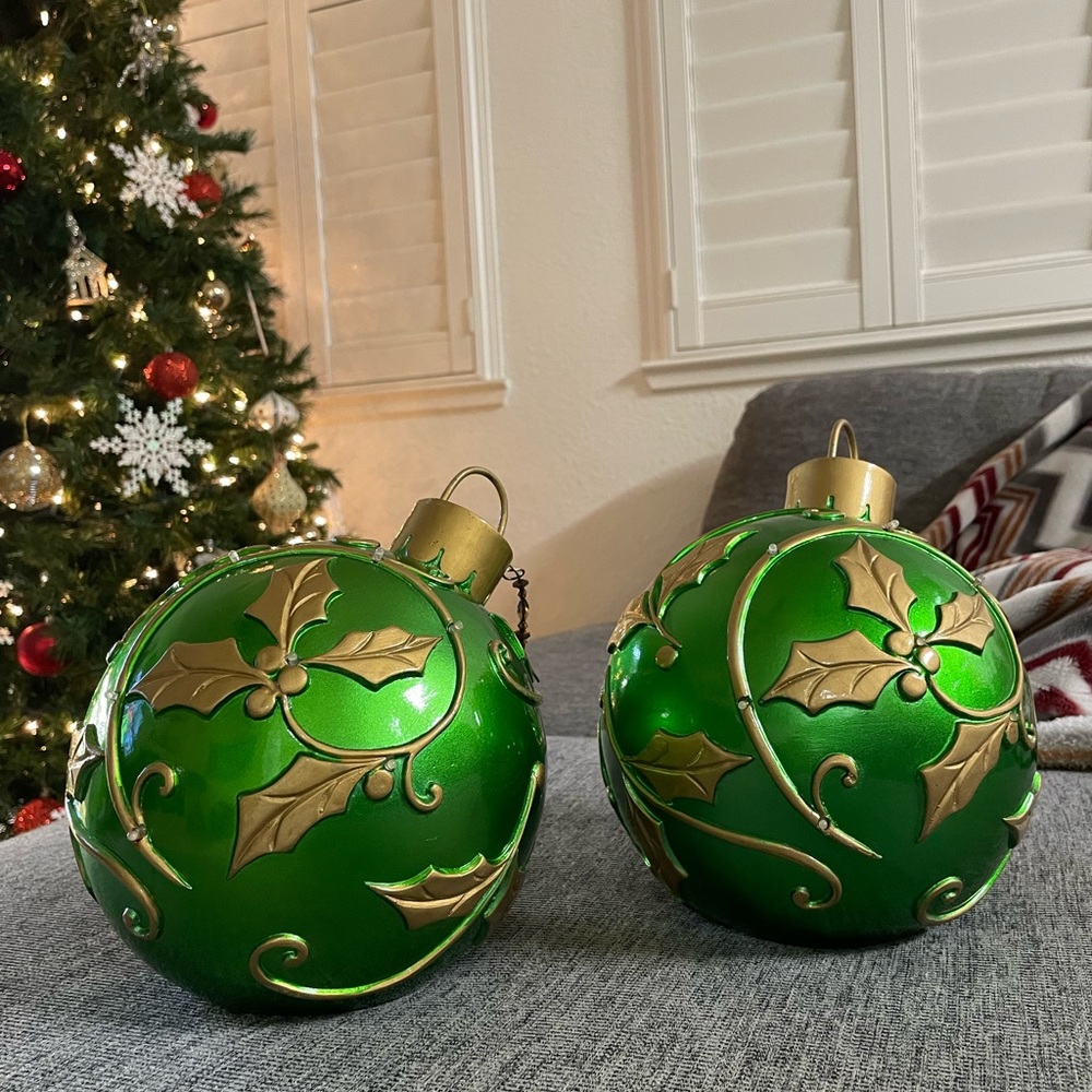 Christmas ornament decoration